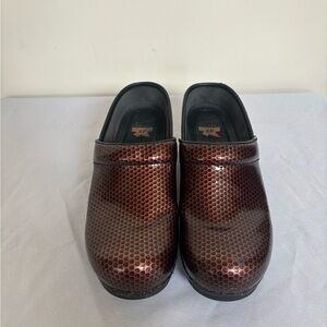 Dansko XP Bronze Professional Clogs Size 37 US 6.5/7 Womens Works Slip Ons
